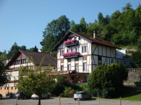  Hotel Restaurant Le Chalet  Кортайод